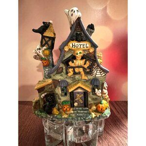 Porcelain Spooky Hotel – Perfect for Halloween Decor‎